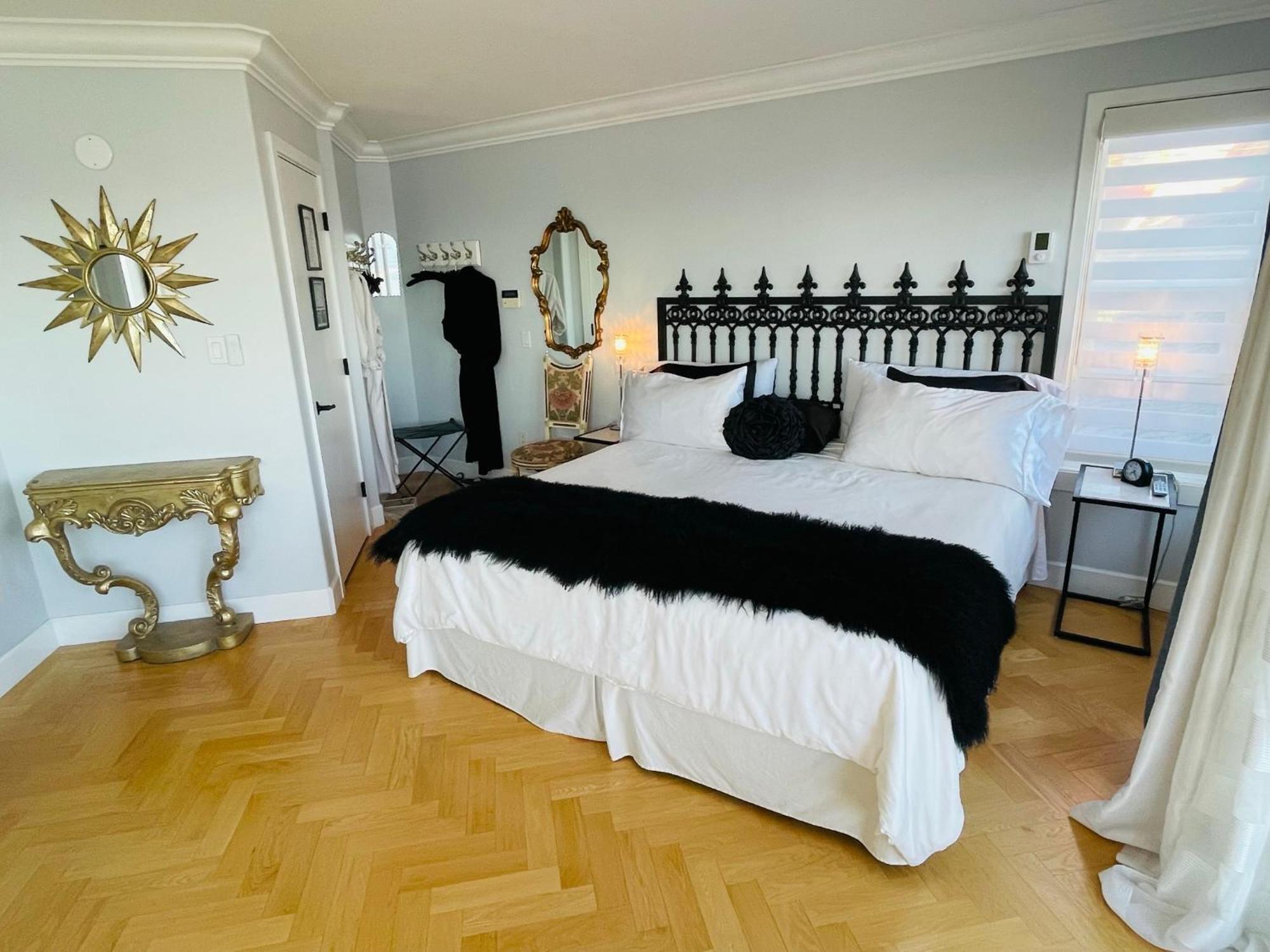 Donna'S Bed & Breakfast ホワイトロック エクステリア 写真